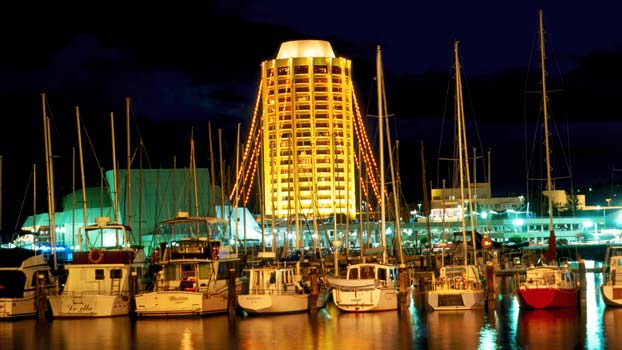 http://travel.ninemsn.com.au/img/insiders/hobart/wrestpointcasino.jpg